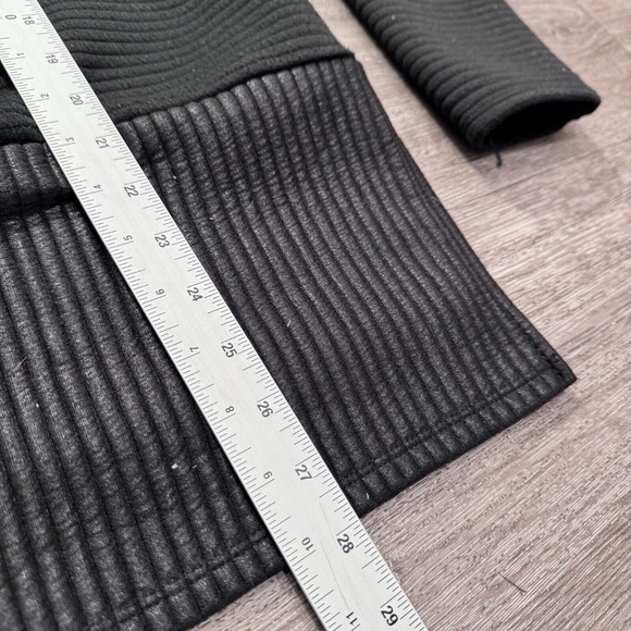 Fabletics Sweater Womens Medium Pullover Sweatshirt Athleisure Stretch Quilted - Picture 9 of 10